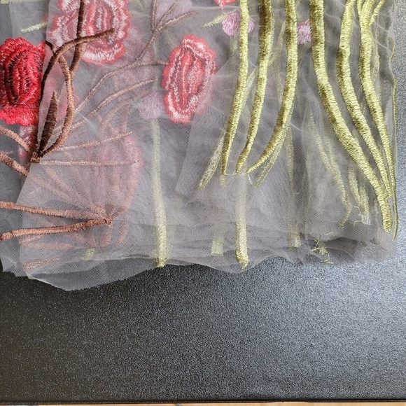 BLUEOXY Floral Embroidered Sheer Gray Mesh Dress Overlay - Size XS/S ** FLAWED - Picture 15 of 16